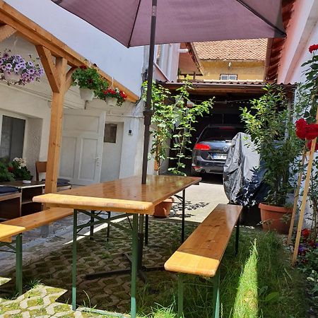 Appartamento Carissa House Braşov Esterno foto
