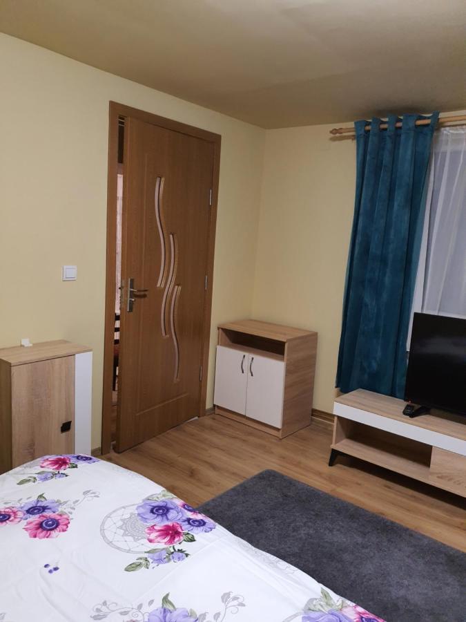 Appartamento Carissa House Braşov Esterno foto